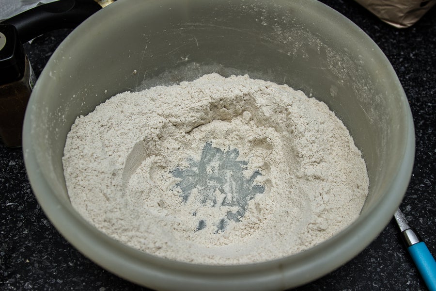 混合面糊加蓝莓