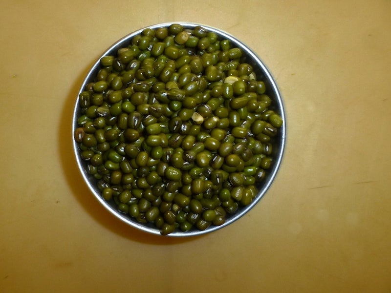 浸泡绿豆