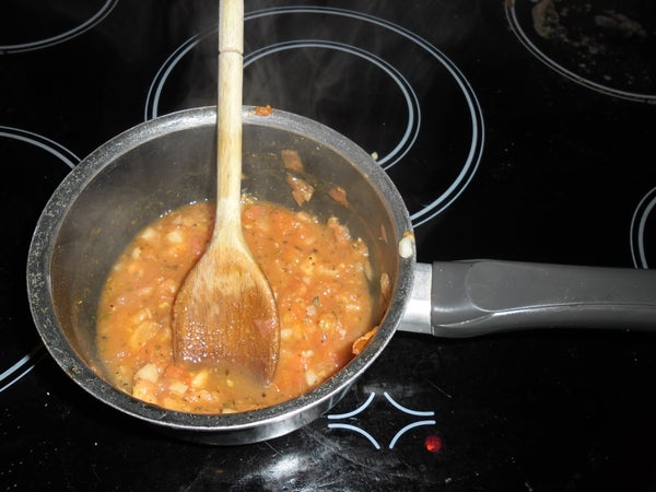 酱料：混合熬煮