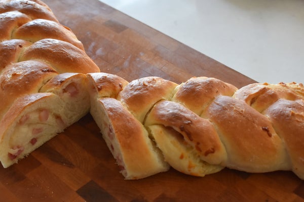 培根芝士馅辫子面包