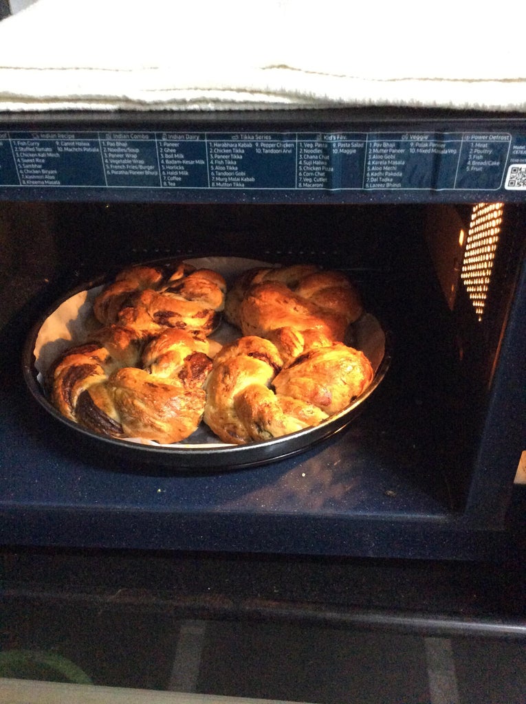 Baking of Weaved Dough