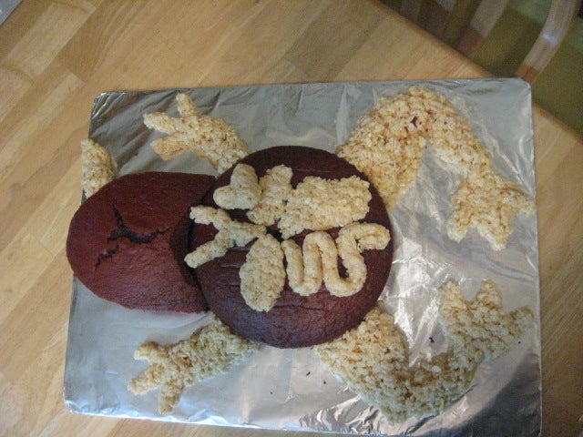 烘烤蛋糕并制作米脆饼