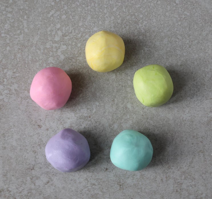 制作鬃毛、尾巴和花朵