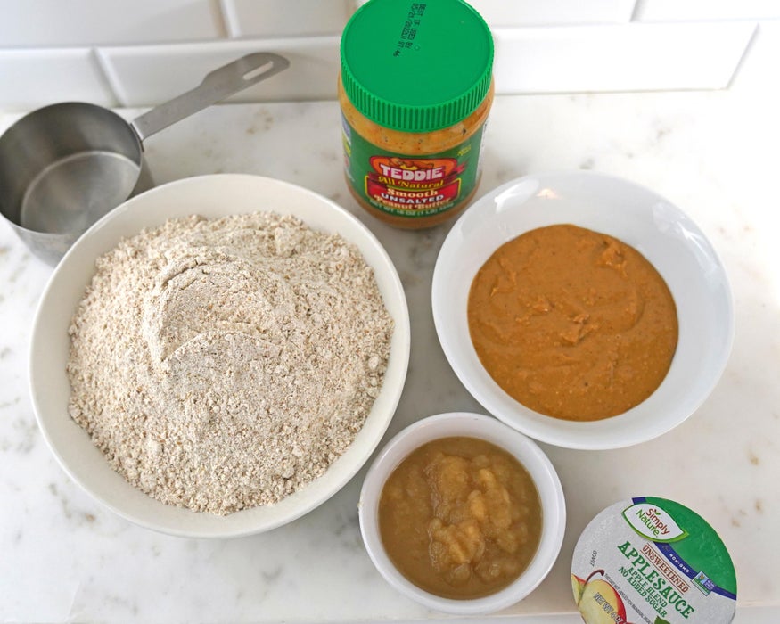 准备并称量食材