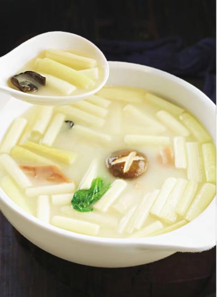 奶汤蒲菜