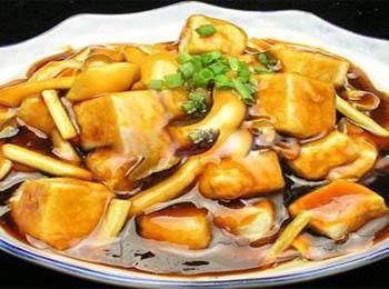 口蘑焖豆腐
