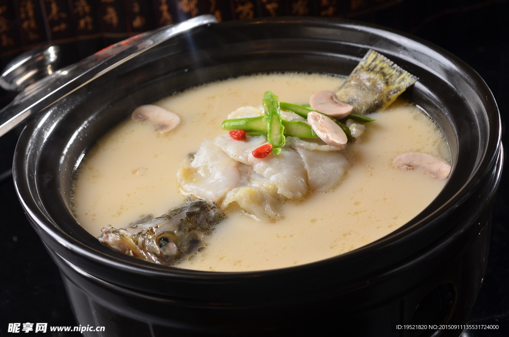 奶汤锅子鱼